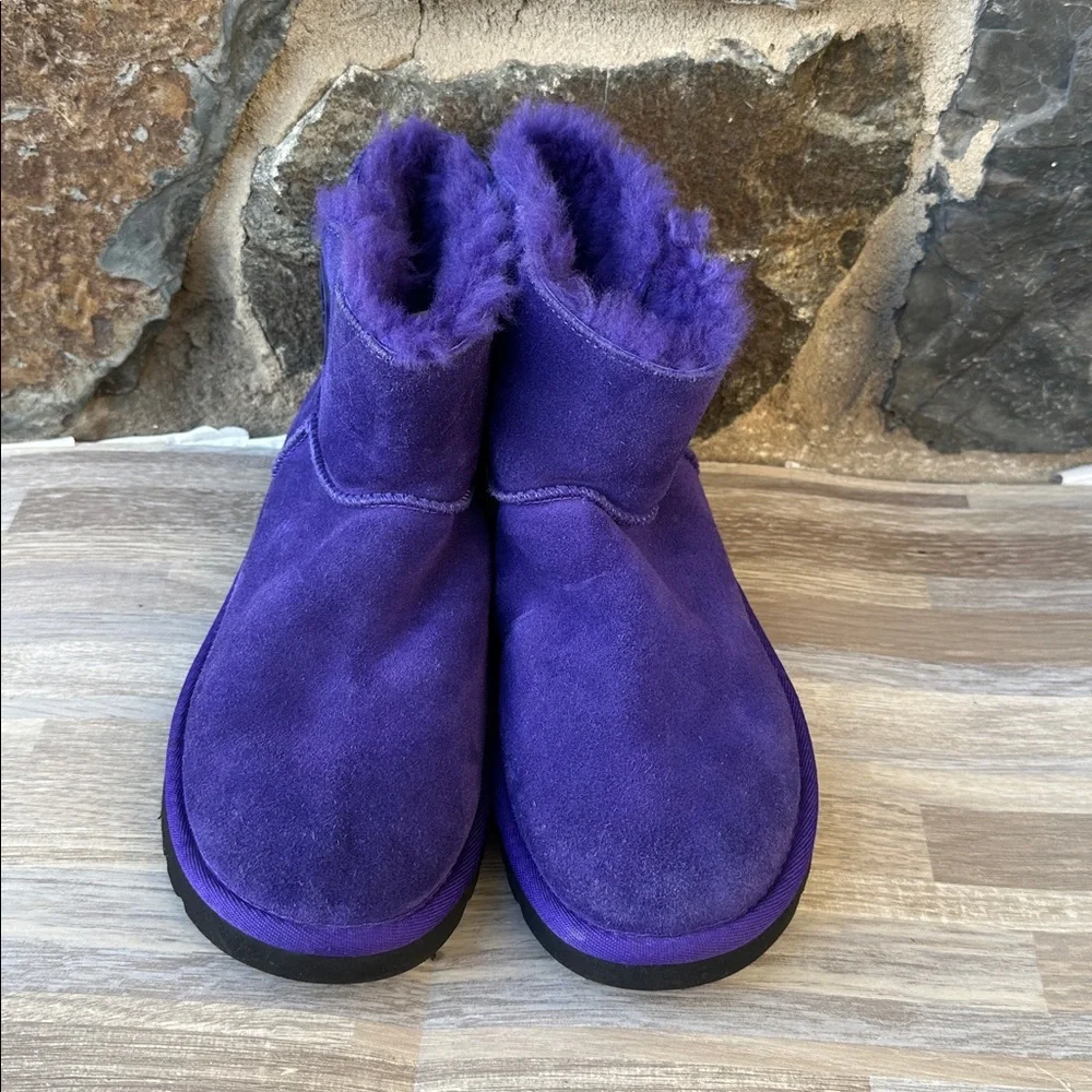 UGG mini bailey